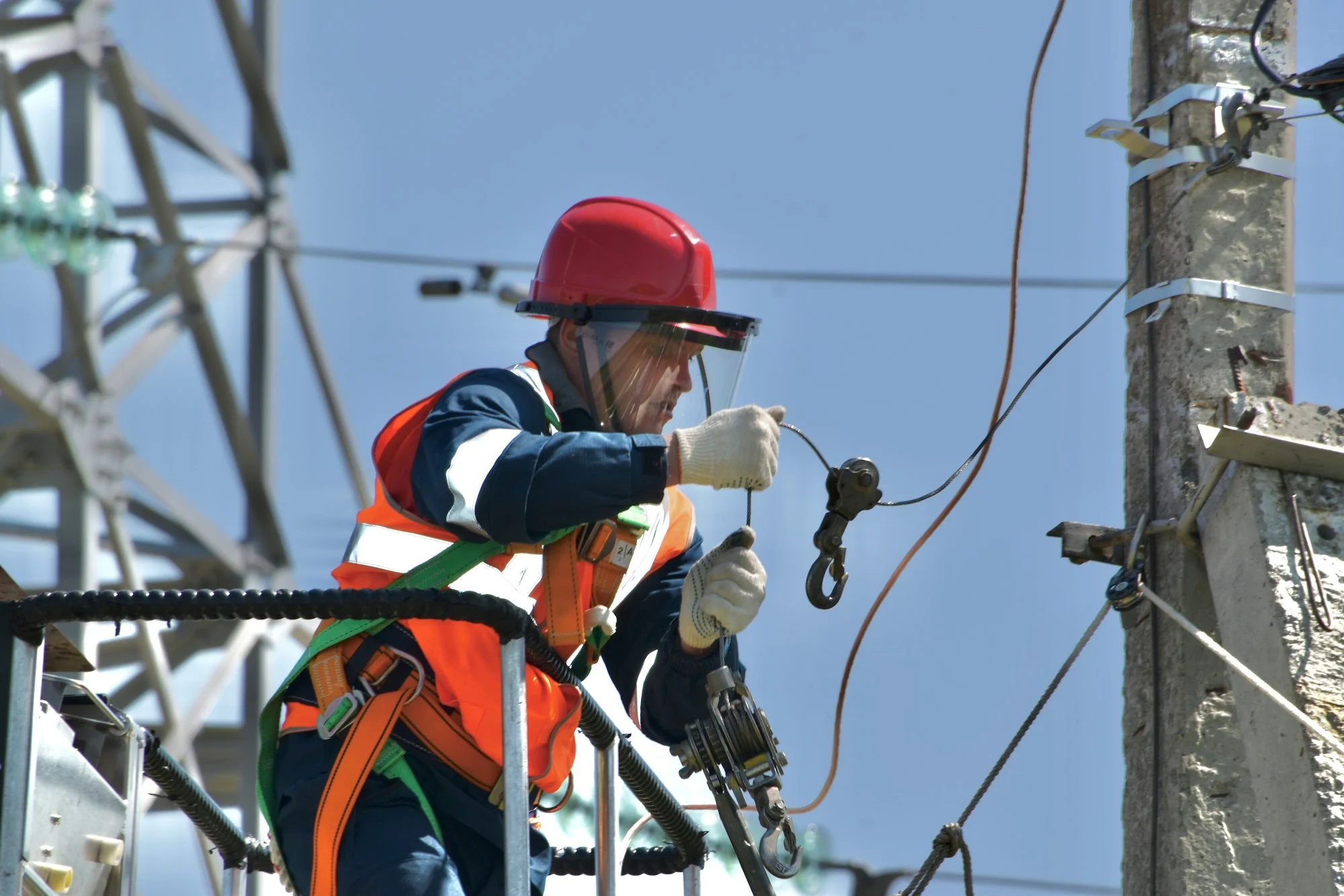 Asesoría Especializada en Mercado Eléctrico
